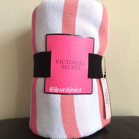 PINK Victoria's Secret Other - •Victoria's Secret• Beach Blanket